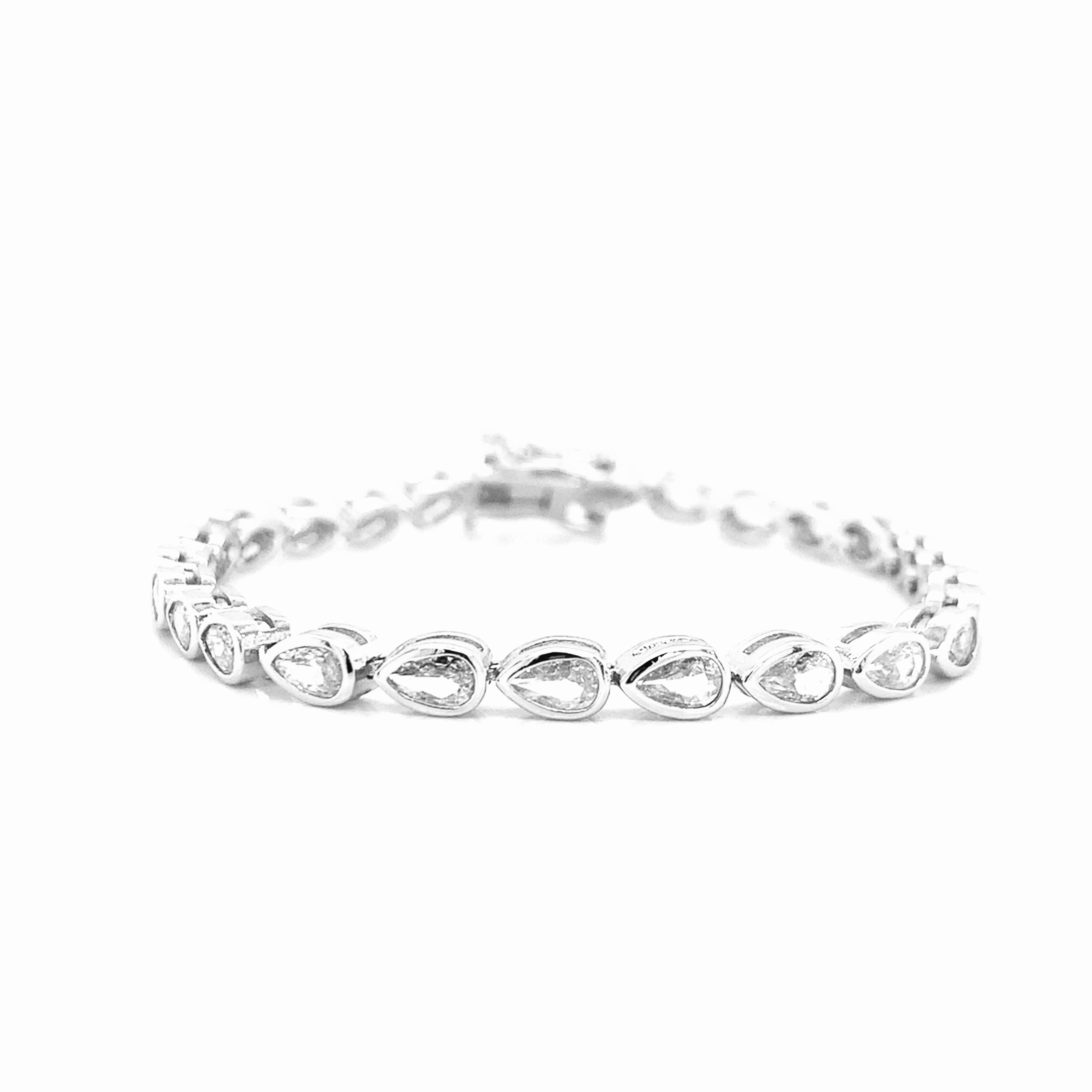 Nina Teardrop Tennis Bracelet